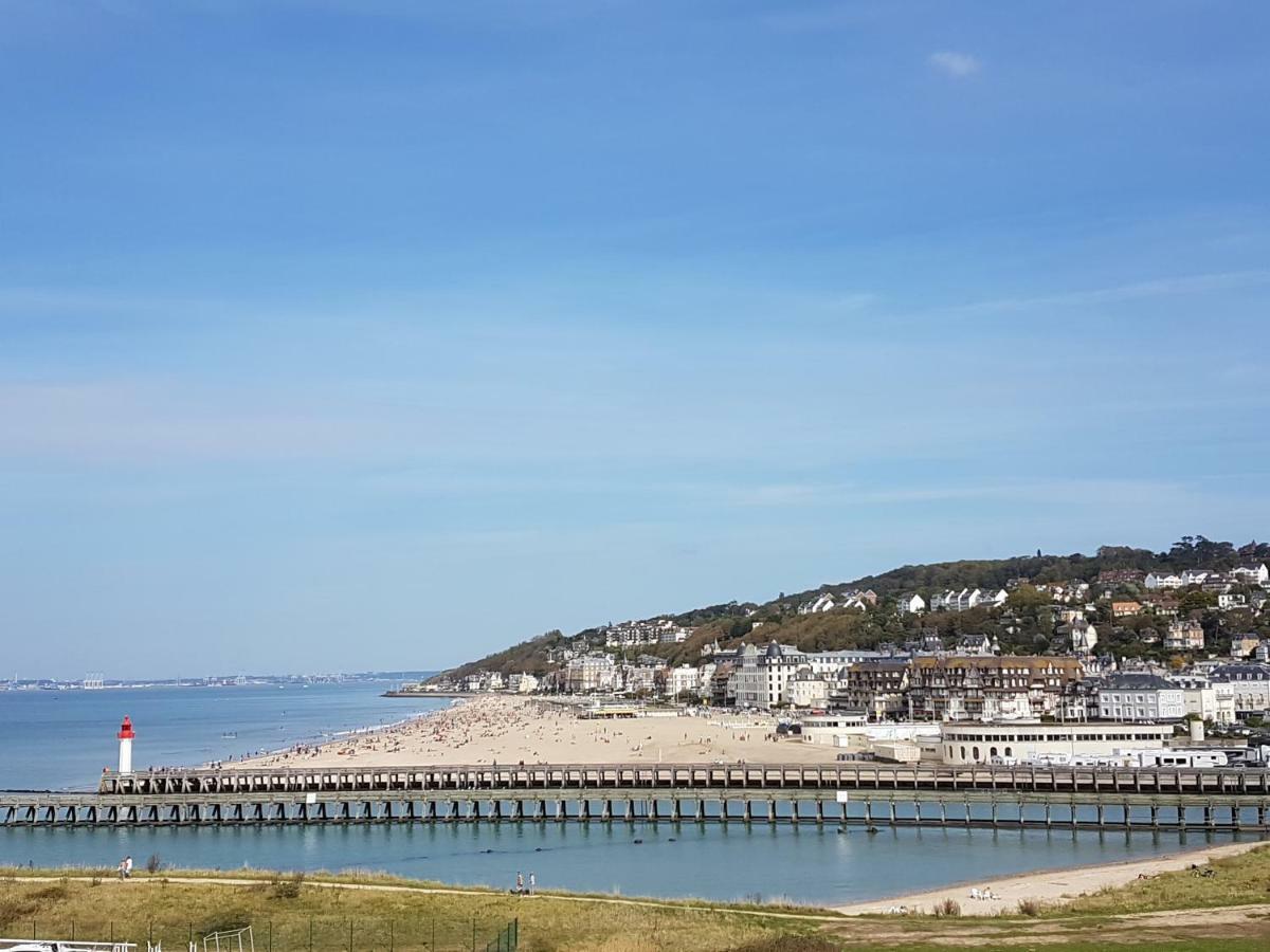Appartement De Charme Vue Mer Deauville Exterior foto